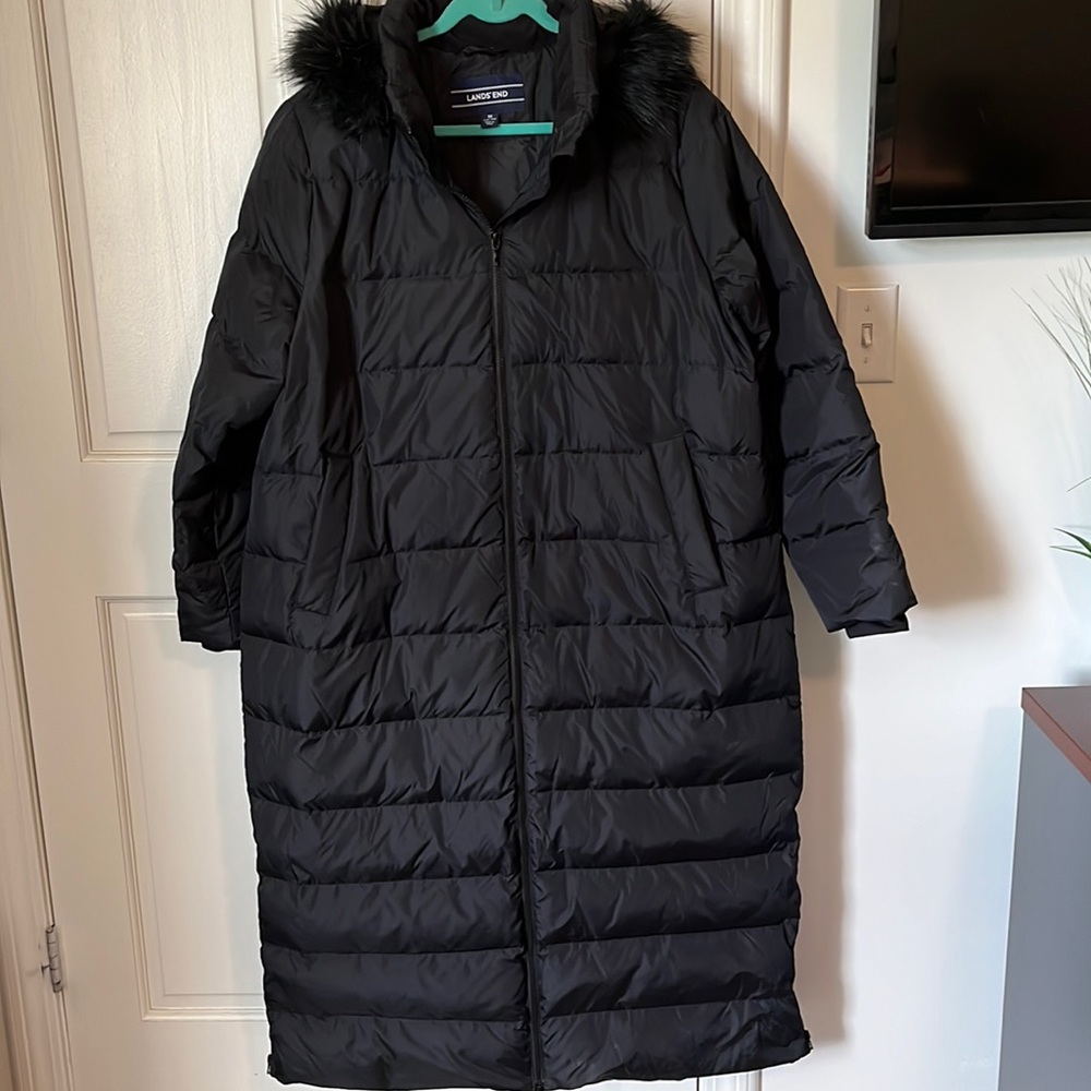 Lands end long puffer coat, great condition!